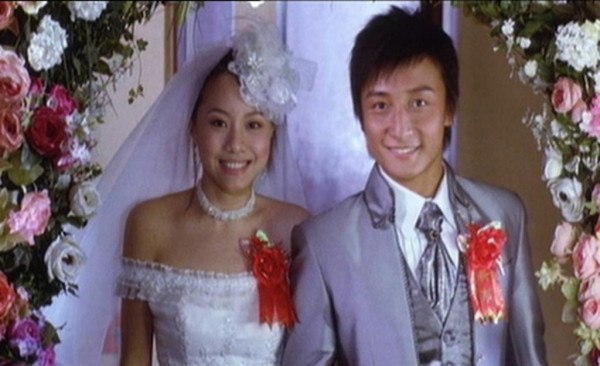 方力申情人節與圈外女友Maple拉埋天窗！ 曬兩人美國沙灘浪漫合照 