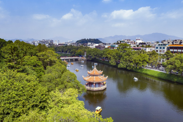 潮汕3日2夜行程｜潮汕自由行景點/餐廳/酒店推薦！牌坊街、千年古橋、牛肉火鍋、生醃海鮮 