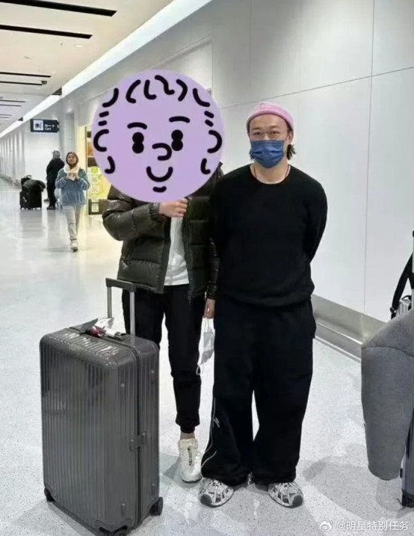 內地客日本巧遇梁朝偉獲合照 後面竟有陳奕迅亂入引全網羡慕 