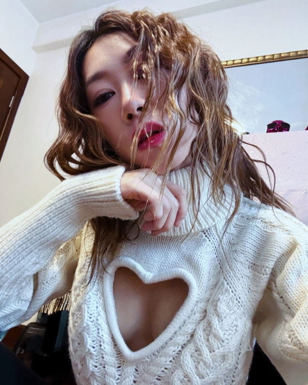 黃心穎二家姐黃心妙IG狂曬火辣相 弗爆身材超吸睛 瘋狂突破性感尺度！ 