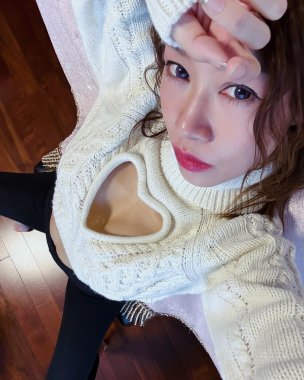 黃心穎二家姐黃心妙IG狂曬火辣相 弗爆身材超吸睛 瘋狂突破性感尺度！ 