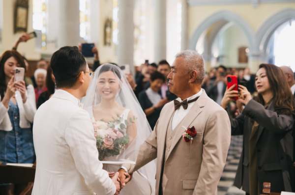 衛詩雅結婚｜醫生老公婚禮愛的宣言曝光 10字深情表白衛詩雅定終身