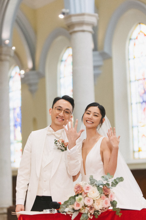 衛詩雅結婚｜容祖兒婚禮上感動爆喊戥新娘開心 被好姐妹阿Sa出賣真實反應