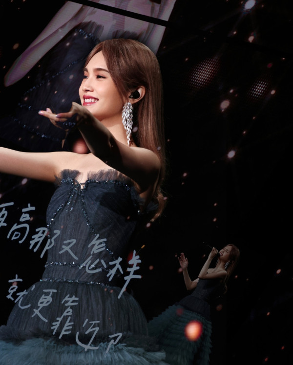 楊丞琳自爆1年前秘密補辦婚禮！結婚5年首曬甜蜜婚照！網友推測地點是這國家 