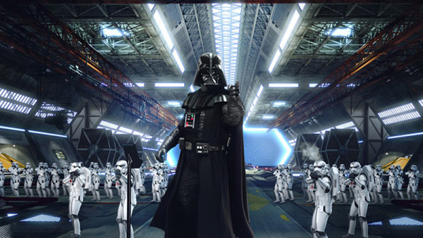 加州迪士尼設施大排長龍 父母為享二人世界將BB車連孩子棄路邊