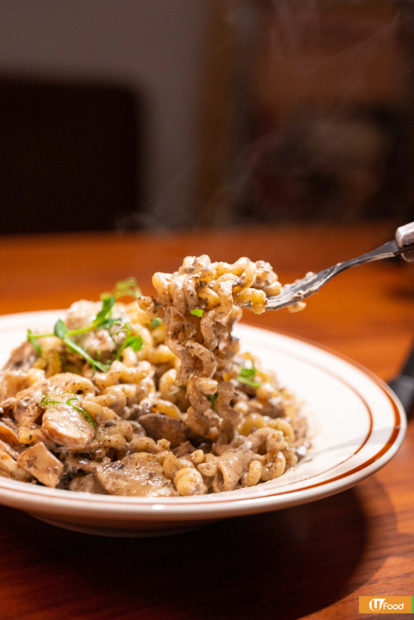 Threads友力推！上環爆紅意粉店全新Menu登場 必試黑松露捲捲粉/爆漿紅茶心太軟/卡邦尼麻花卷粉