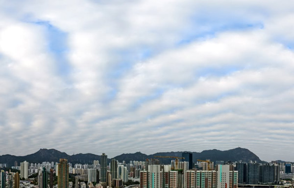 本港天空現「指紋」呈波浪狀雲海 天文台解構波狀雲現象