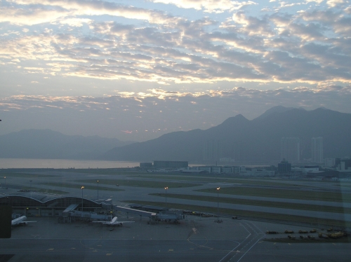 本港天空現「指紋」呈波浪狀雲海 天文台解構波狀雲現象