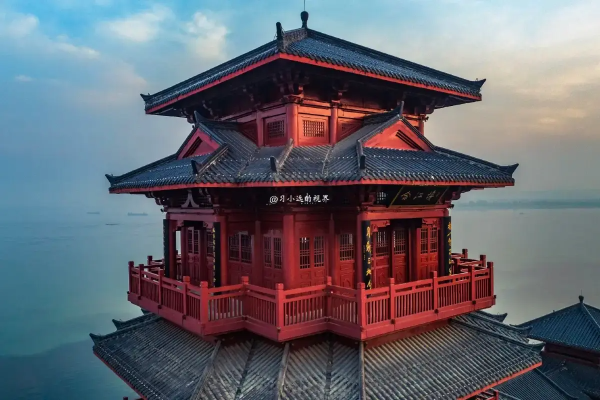 惠州旅遊景點｜西湖、雙月灣景點攻略 國內首個懸崖酒吧 附惠州溫泉酒店推介 