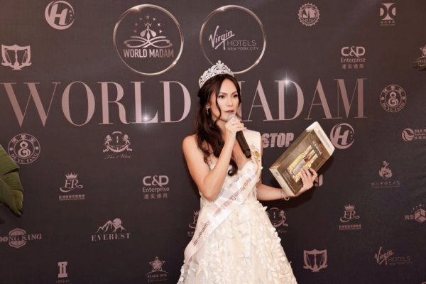 張栢芝家姐移加後近照激罕曝光！氣質美貌打扮富貴！家族基因強大！ 