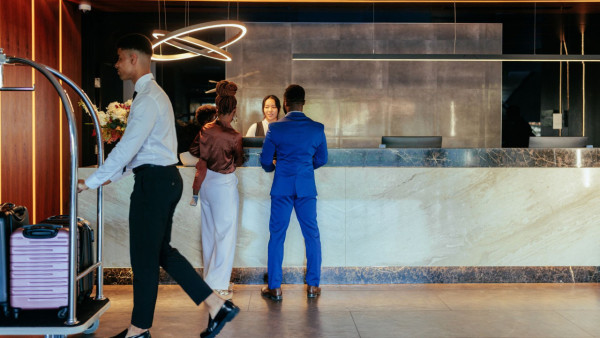內地遊客日本酒店退房後開餐被趕 小紅書發文抱怨「流落街頭」網民反應兩極 