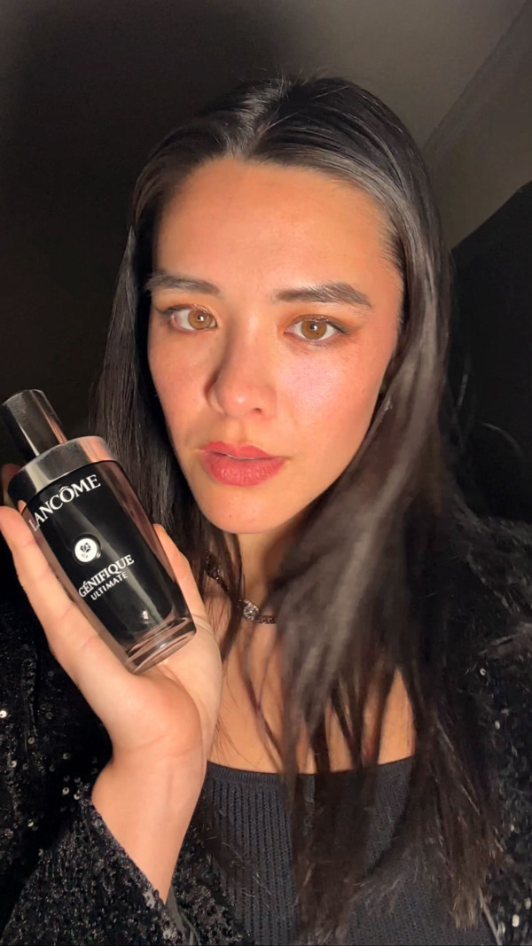 鍾麗緹大女布吉性感大解放！紅色火辣泳裝曬豐滿上圍 