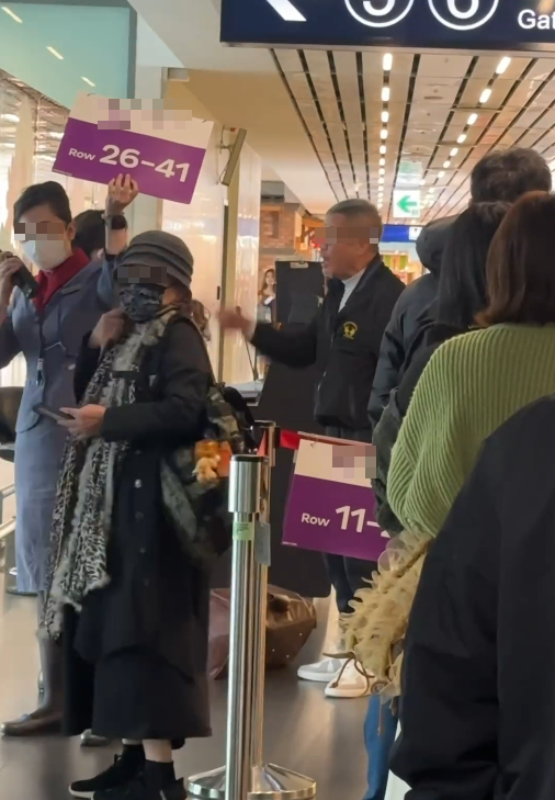 旅客呻搭廉航因1事被嚇窒 落機後即刻加大保額 網民恥笑:唔好再去旅行