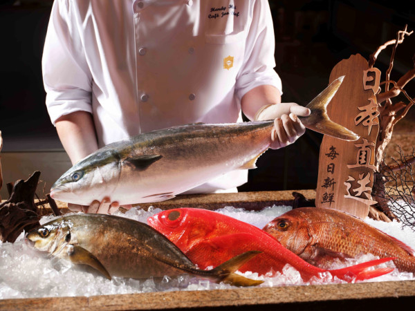 港島香格里拉酒店自助餐優惠！第二位半價/ 買二送一！任食三文魚籽／藍鰭吞拿魚刺身／和牛