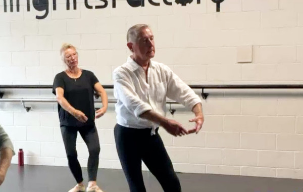 83歲老伯伯重拾夢想學芭蕾舞  不怕被笑勇敢追夢：我會堅持直至不能再跳 