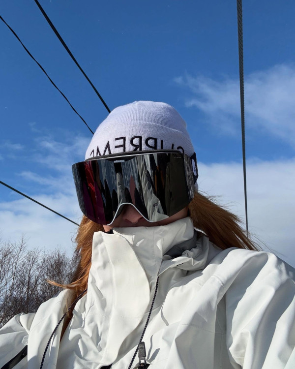 陳奕迅20歲女與混血男友同遊日本 男方背景曝光 原來係滑雪高手 