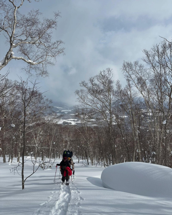 陳奕迅20歲女與混血男友同遊日本 男方背景曝光 原來係滑雪高手 