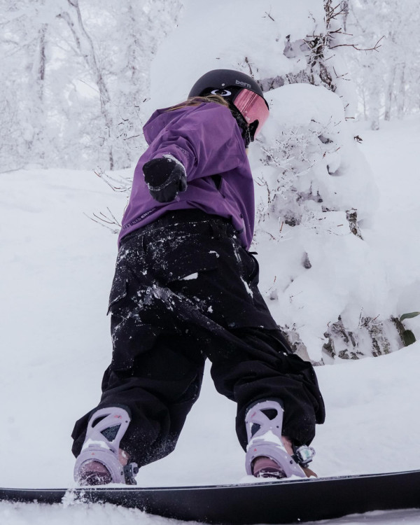 陳奕迅20歲女與混血男友同遊日本 男方背景曝光 原來係滑雪高手 