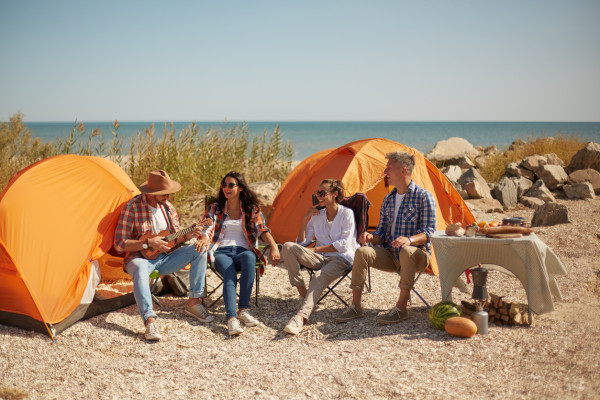 全球百歲人瑞9大逆齡長壽習慣 不健身不跑步輕鬆活多14年！