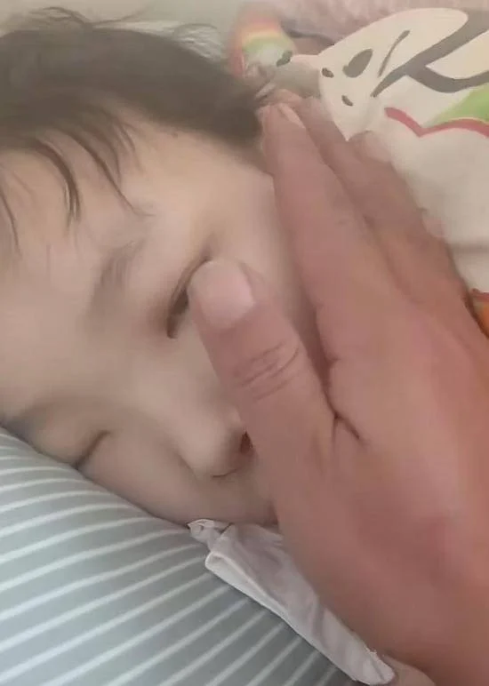 14歲女不足1年骨癌病逝 上秒擺鬼臉無預警即逝 替你拆解6大病徵