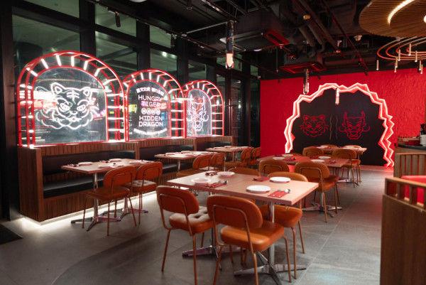 啟德體育園過萬呎靚景餐廳！親子日式居酒屋 澳洲M5和牛/火炙左⼝⿂裙邊燴飯