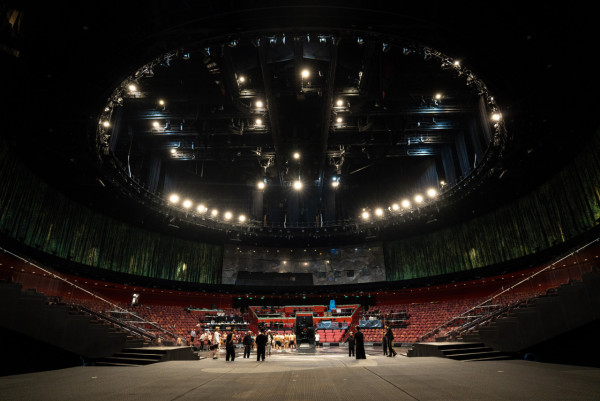 澳門水舞間2025年5月回歸有何不同?全新劇情升級特技高台跳水附票價交通