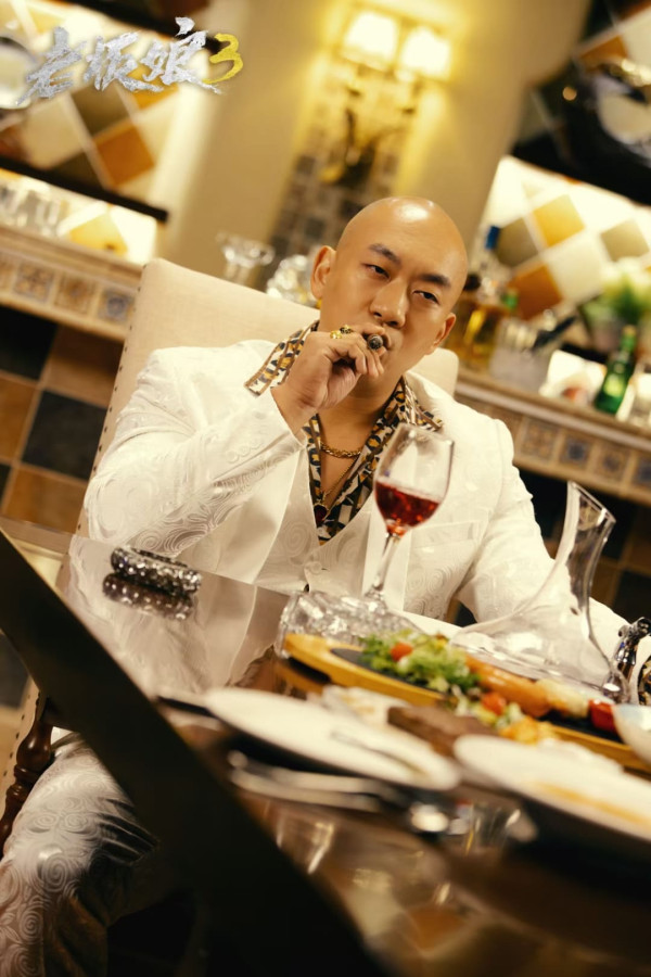 TVB綠葉王去年被揭茶餐廳打工 升呢做樓盤代言人? 有意在大灣區置業!