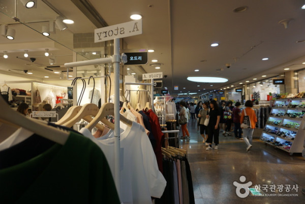 高速巴士客運站地下街（圖片來源：韓國觀光公社）