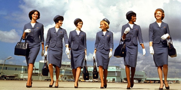 70年前「空姐入職條件」曝光！19項徵婚式要求！網民：交友APP定選女團？ 