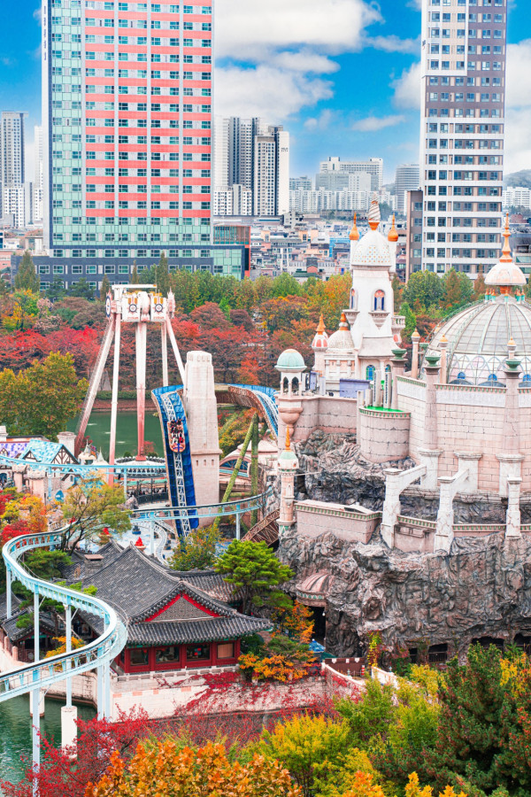 樂天世界（圖片來源：Facebook@lotteworld）