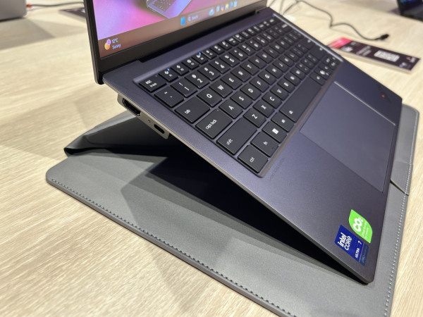 【日本直擊】Lenovo Aure Edition 個人化 AI PC 首推沒有小紅點的 ThinkPad X9 