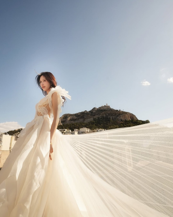 才女港姐返加拿大豪宅曝光 53歲保養得宜被封凍齡女神!