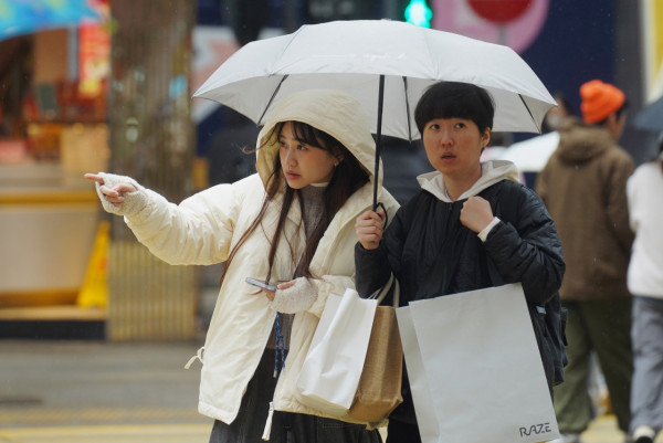 天文台：冷峰周二橫過廣東料潮濕兼降雨！本周中後期氣溫再下降