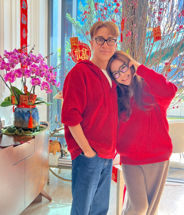 湯洛雯靚仔表弟遊西藏狂曬靚相 模特兒出身!近年考獲飛機師牌照