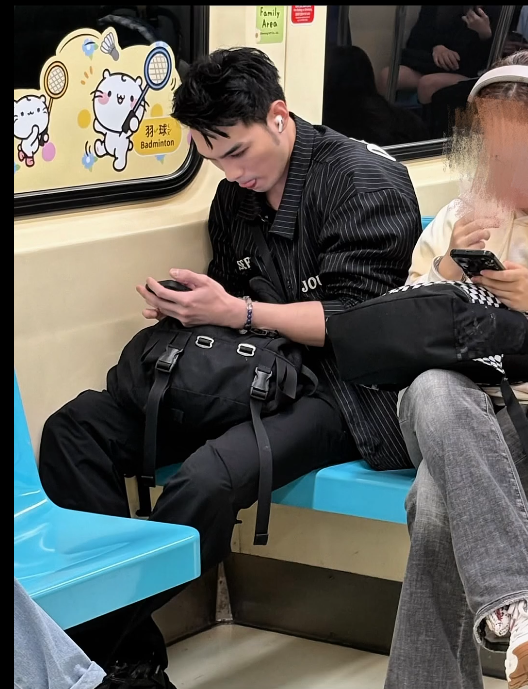 黃偉晉不時都會被粉絲在台鐵巧遇 男星住泰國酒店連續三晚撞鬼 當地人爆房間見1物要立即換房