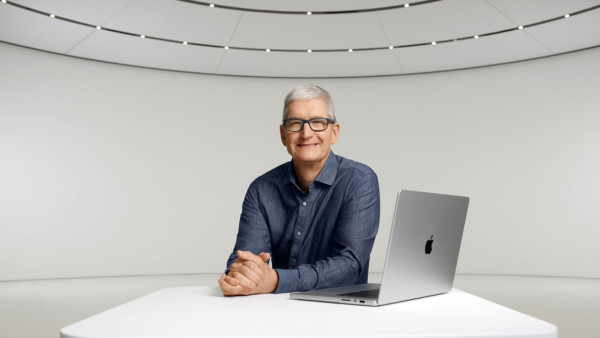 Tim Cook 出片預告 新 MacBook Air 快將推出？