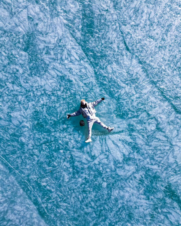 湯洛雯靚仔表弟遊西藏狂曬靚相 模特兒出身!近年考獲飛機師牌照