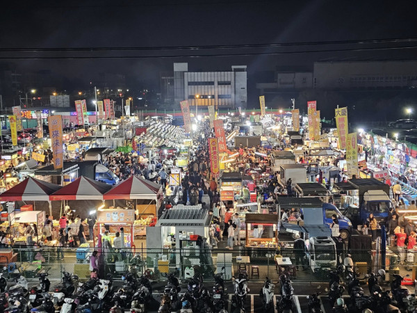 梧棲中港觀光夜市（圖片來源：Facebook@梧棲中港觀光夜市粉絲團）