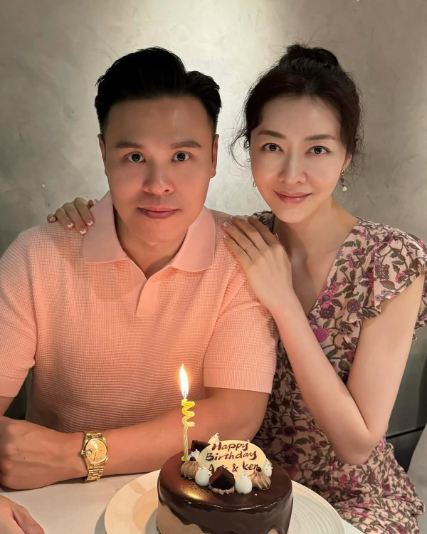 44歲熊黛林生日素顏照暴露真實歲月痕跡 郭可盈大家姐罕有露面感情好！