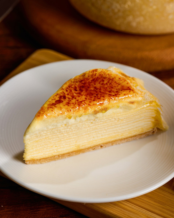 Lady M香港獨家新品！炙燒焦糖芝士千層蛋糕