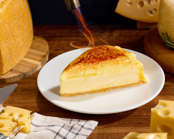 Lady M香港獨家新品！炙燒焦糖芝士千層蛋糕