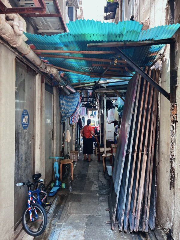 內地人香港小食店埋單先知只收現金 批困擾遊客 網民推測2原因不收電子支付！ 