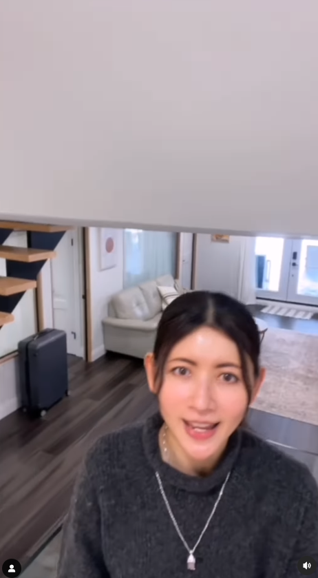 才女港姐返加拿大豪宅曝光 53歲保養得宜被封凍齡女神!