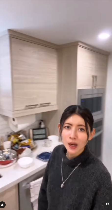 才女港姐返加拿大豪宅曝光 53歲保養得宜被封凍齡女神!