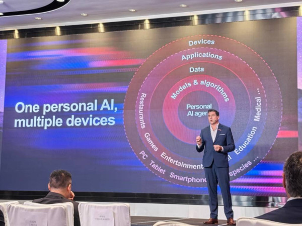 Lenovo Tech World '25｜LLM In-A-Box本地部署方案至 AI PC 全方位滿足應對企業需要