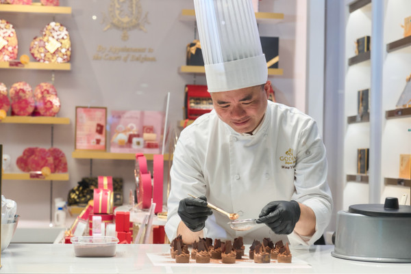GODIVA指定專門店首賣鮮製巧克力系列  朱古力大師即場製作! 即買即食 /鮮製巧克力撻/松露巧克力/生巧克力