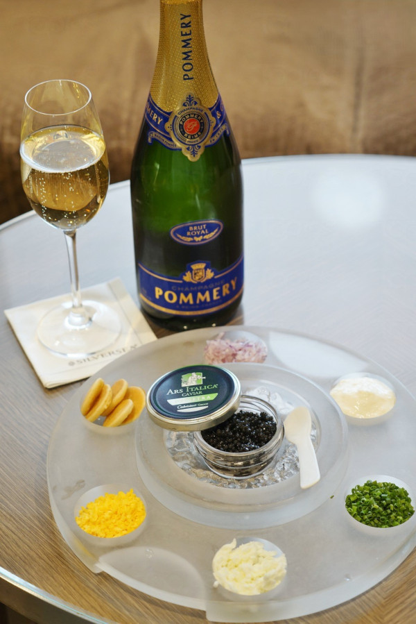 留意郵輪每日活動時間表，或有機會知道每日限定優惠。（資料圖片）