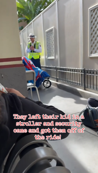 加州迪士尼設施大排長龍 父母為享二人世界將BB車連孩子棄路邊