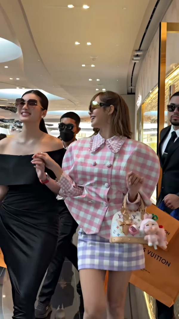 泰國最強名媛激罕同框Lisa！影片1天吸1百萬讚！一互動細節揭真實交情！ 