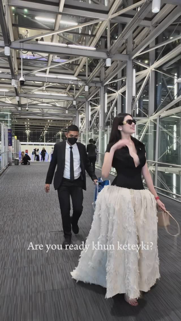 泰國最強名媛激罕同框Lisa！影片1天吸1百萬讚！一互動細節揭真實交情！ 